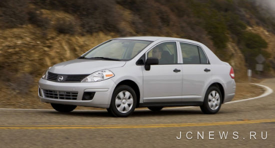 NHTSA    Nissan Versa